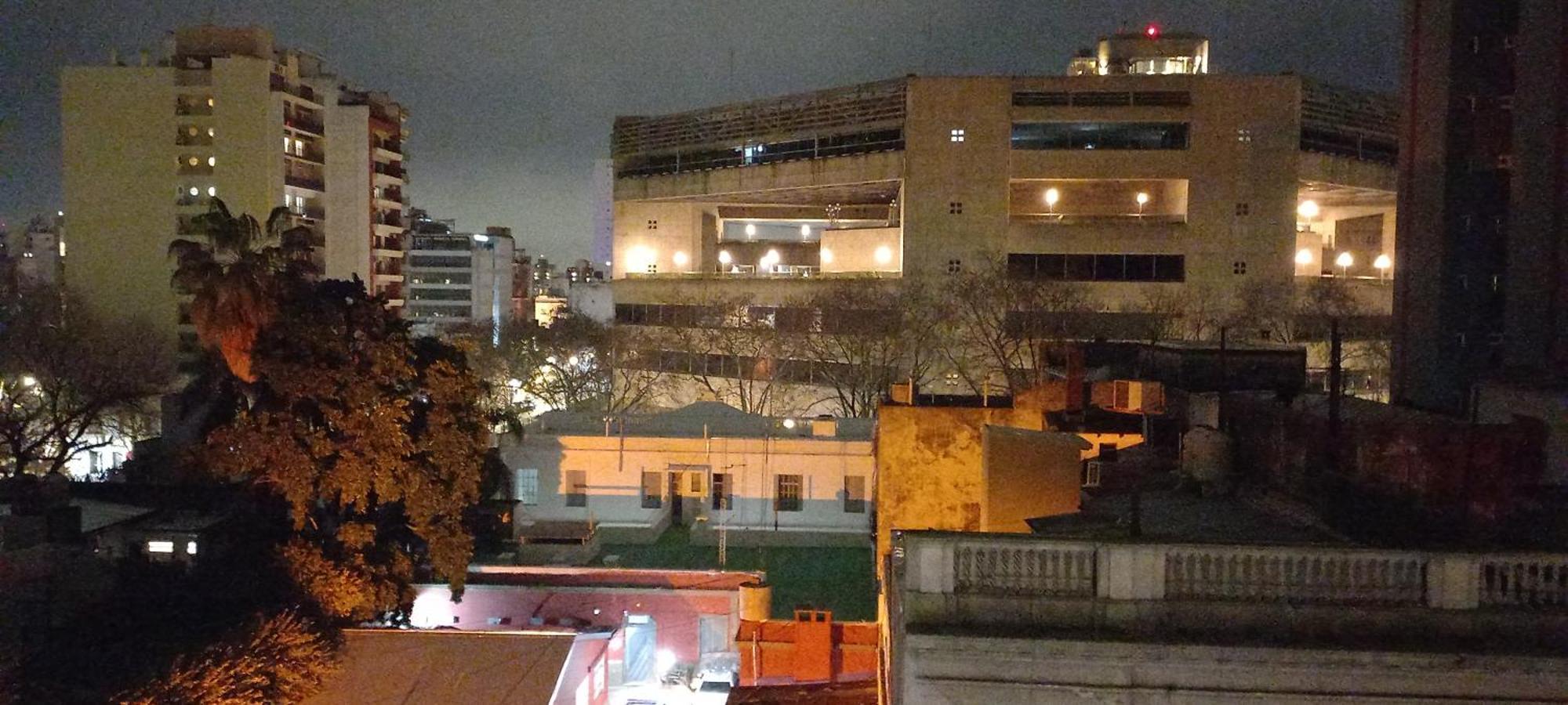 Temporario La Plata Centro Balcon Al Frente Appartement Buitenkant foto